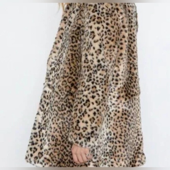 Leopard Faux Fur Teddy Coat - Picture 9 of 9